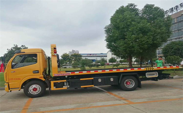 云浮定远24小时拖车救援电话号码，定远道路救援公司怎么收费的